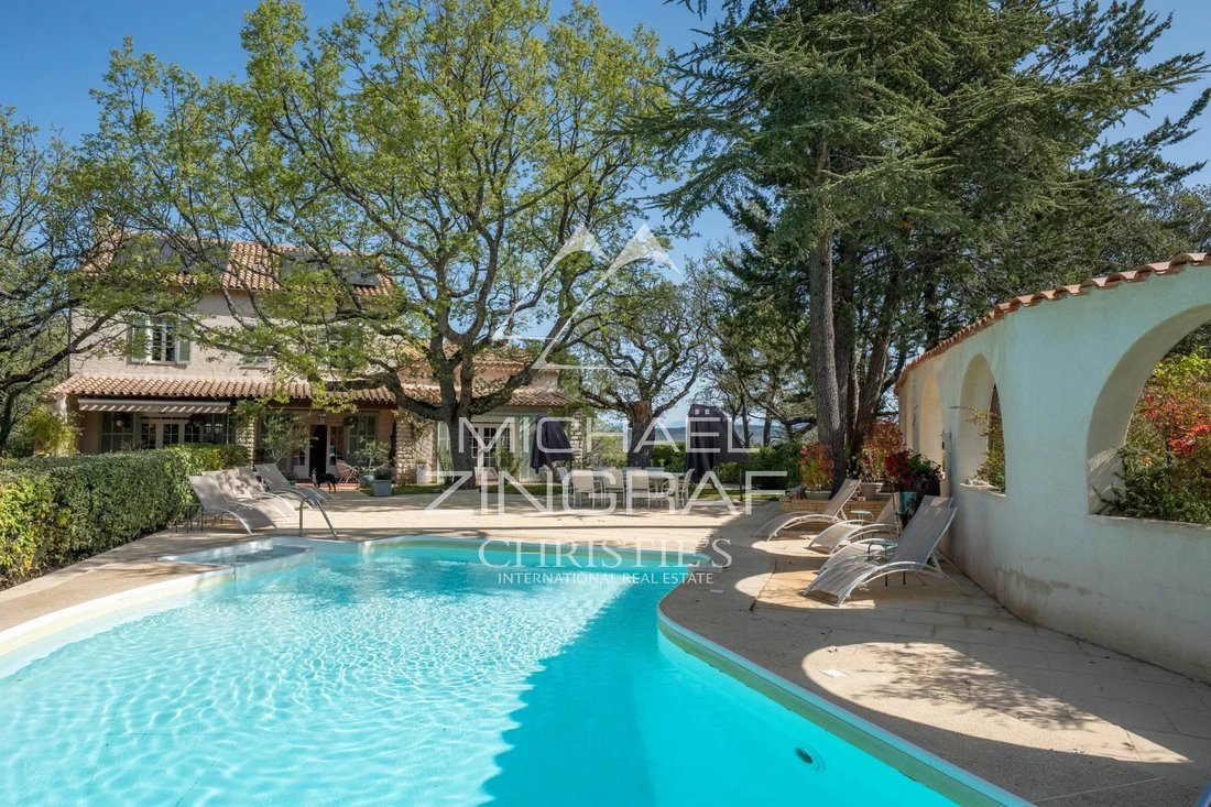 Villa in Rians, Provence-Alpes-Côte d'Azur, France 1 - 17726873