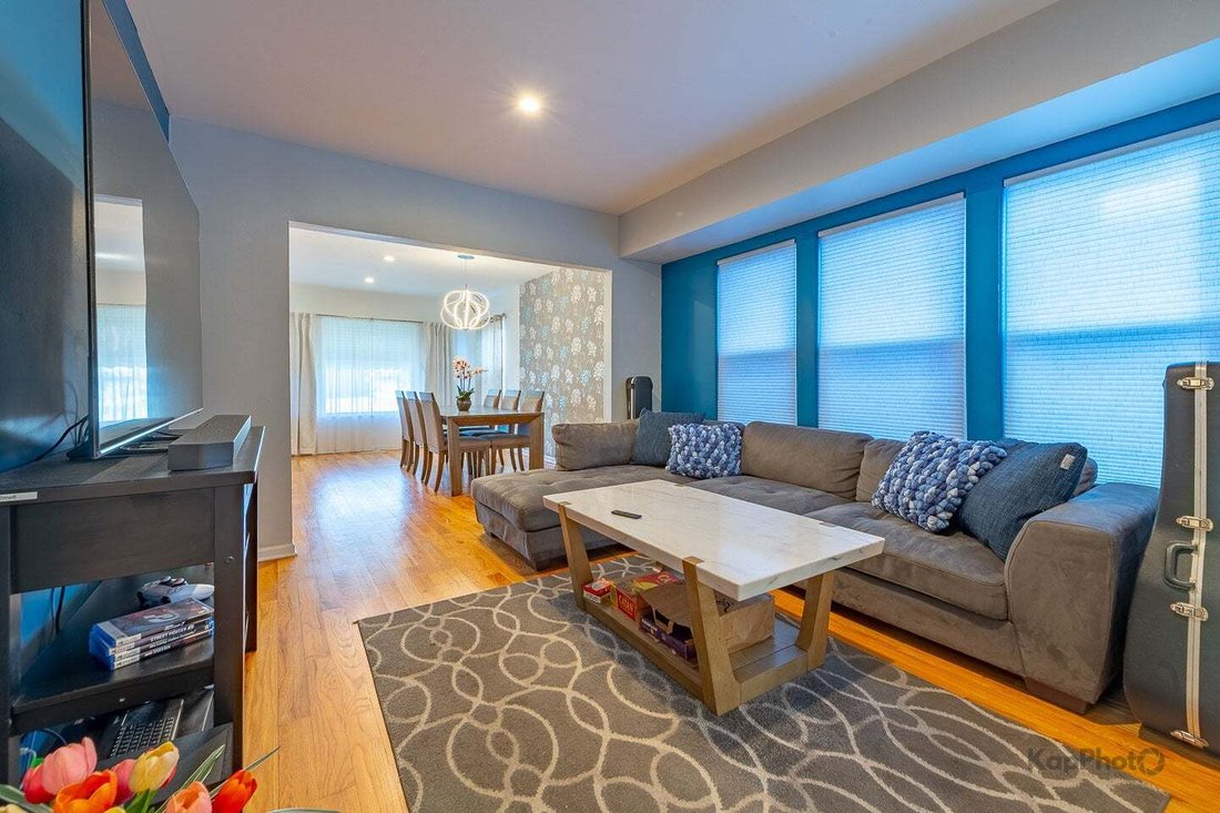 House in Chicago, Illinois, United States 5 - 17728997