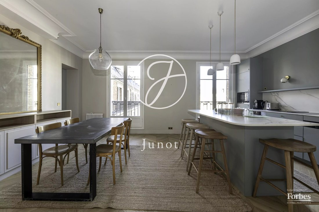 Apartment in Gros Caillou, Paris 7e Arrondissement, Paris 5 - 17661426