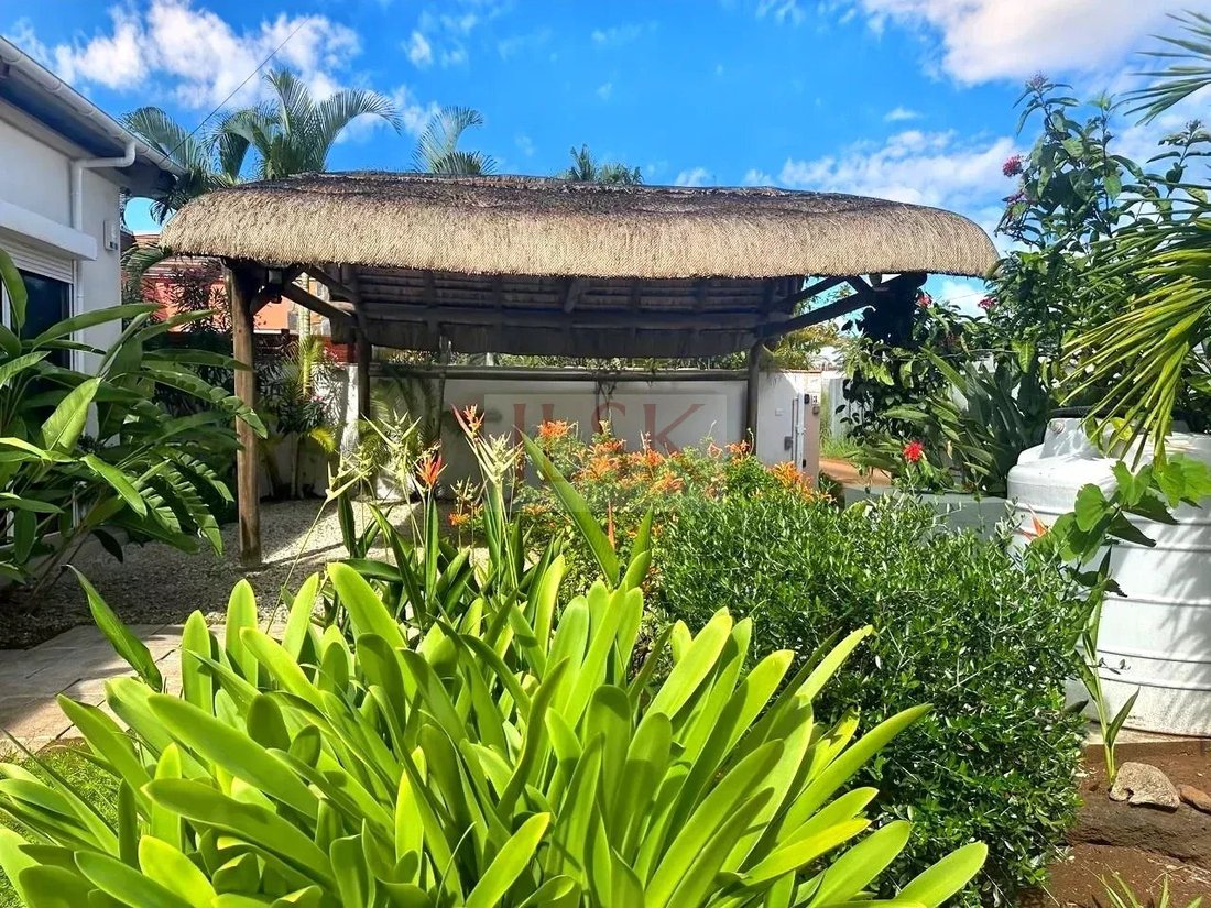 Villa in Pointe aux Piments, Pamplemousses District, Mauritius 3 - 17728004