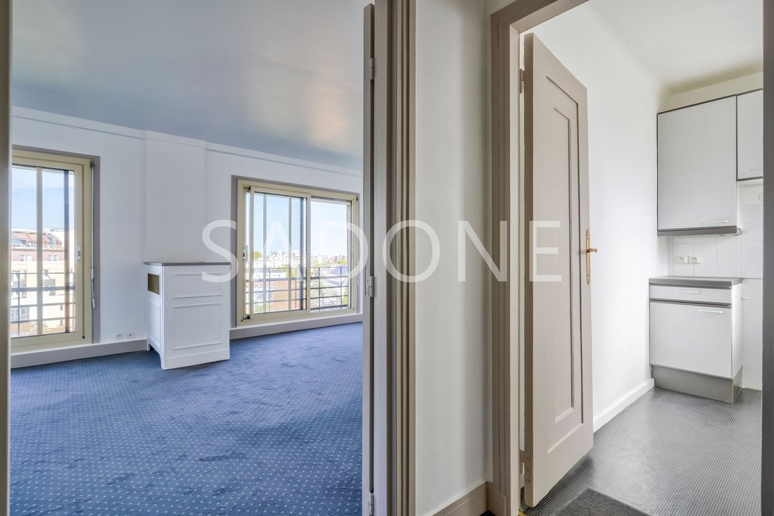 Apartment in La Plaine des Sablons, Neuilly-sur-Seine, France 1 - 17731177