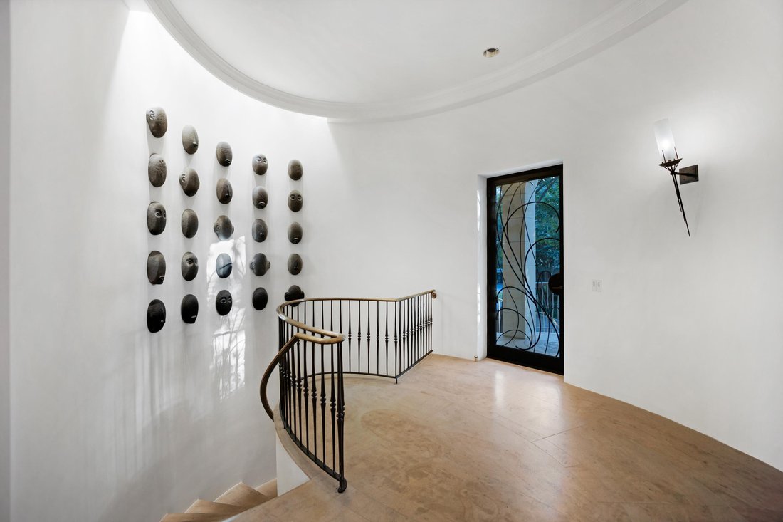House in Dallas, Texas, United States 3 - 17726335