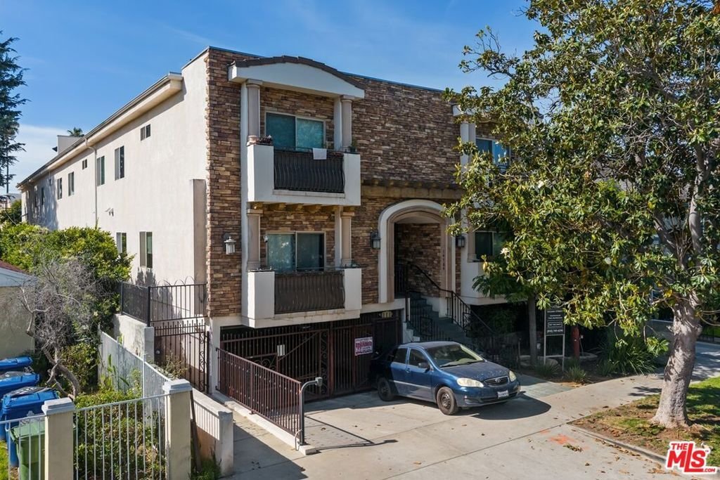 Los Angeles, California, United States 2 - 17729298