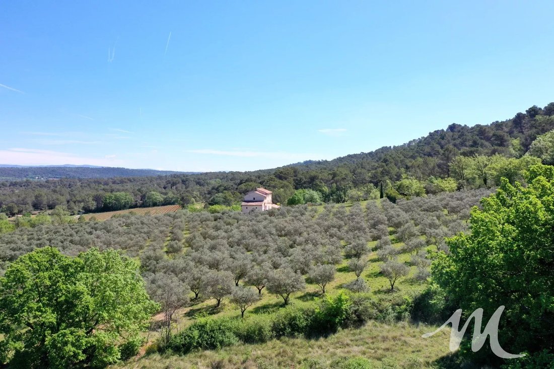 Estate in Pontevès, Provence-Alpes-Côte d'Azur, France 3 - 16482323