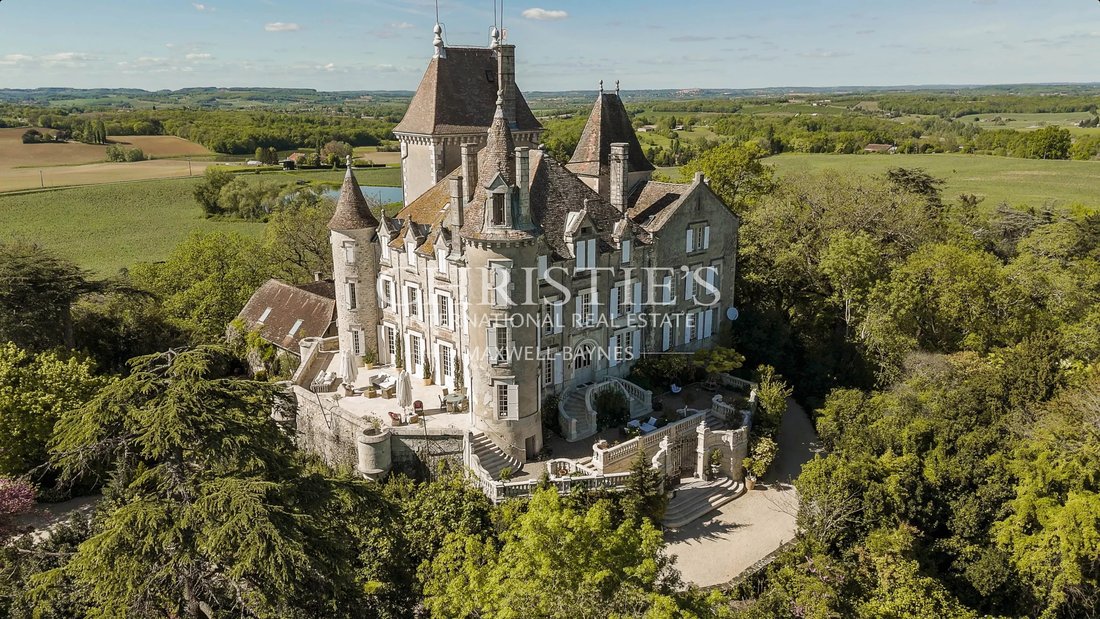 Castle in Monflanquin, Nouvelle-Aquitaine, France 3 - 17728130