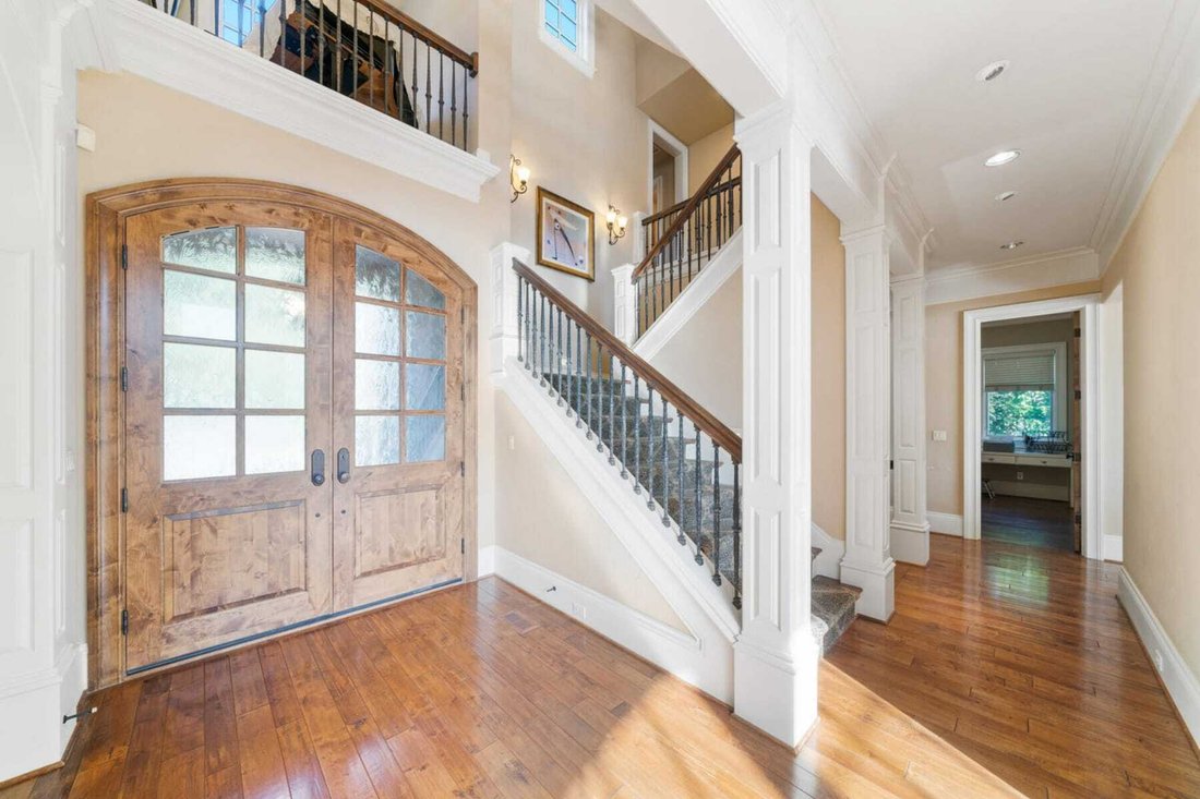 House in Lake Oswego, Oregon, United States 3 - 17728386