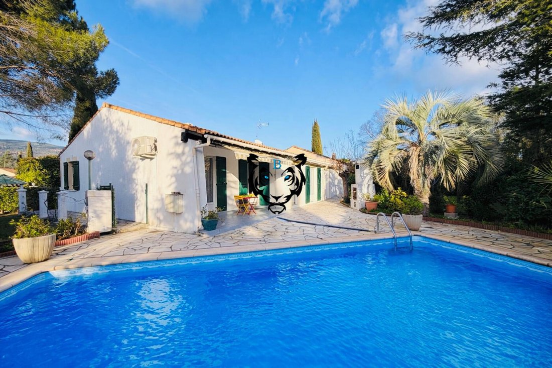 House in Ecarts, Roquebrune-sur-Argens, France 1 - 17727379