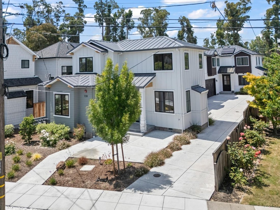 Burlingame, California, United States 1 - 17730642