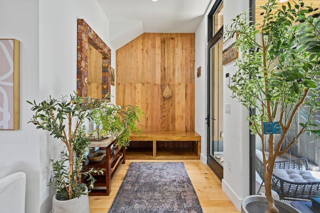 House in Austin, Texas, United States 4 - 17732158