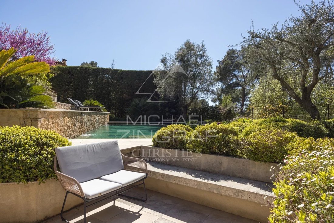 Villa in Mougins, Provence-Alpes-Côte d'Azur, France 3 - 16031131