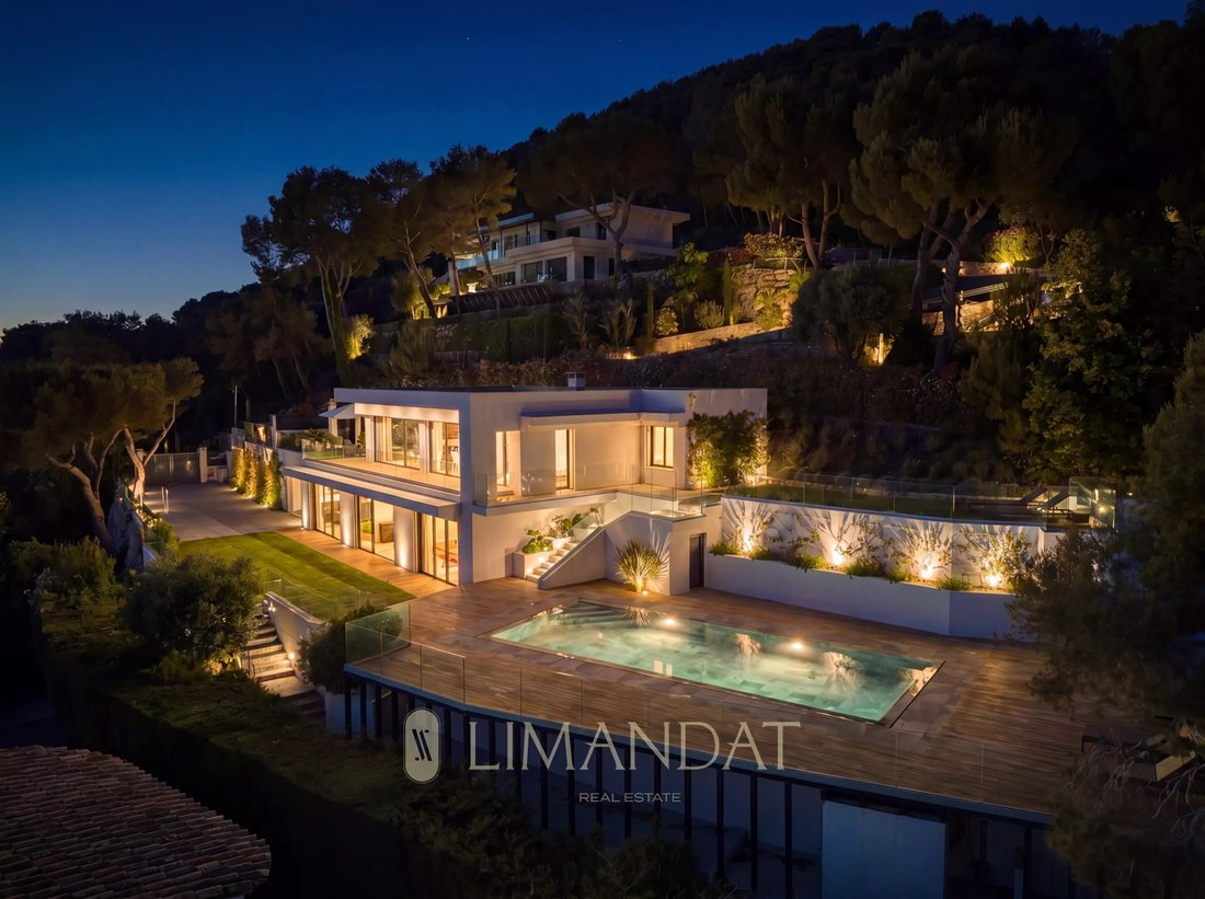 Villa in Val de Gorbio, Roquebrune-Cap-Martin, France 1 - 16629645