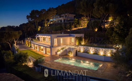 Villa in Val de Gorbio, Roquebrune-Cap-Martin, France 1
