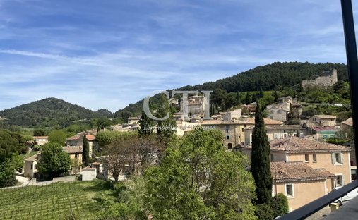 Townhouse in Gigondas, Provence-Alpes-Côte d'Azur, France 1