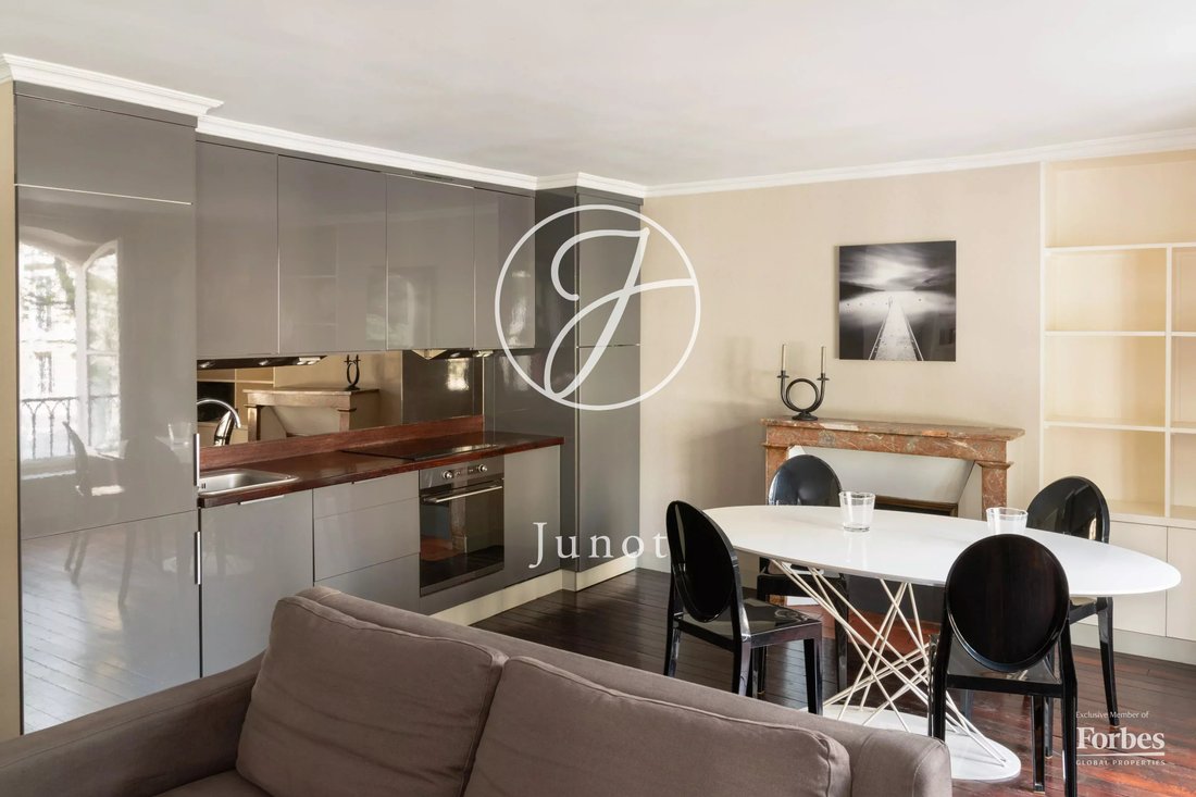 Apartment in Invalides, Paris 7e Arrondissement, Paris 5 - 17629652