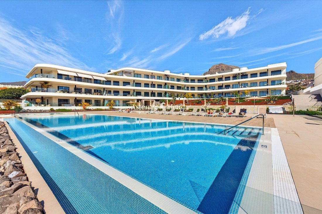 Apartment in Costa Adeje, Adeje, Canary Islands 2 - 17727993