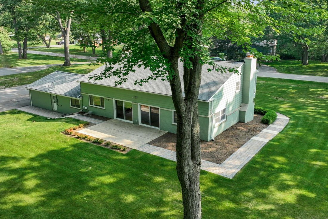House in Rochester Hills, Michigan, United States 3 - 17728291