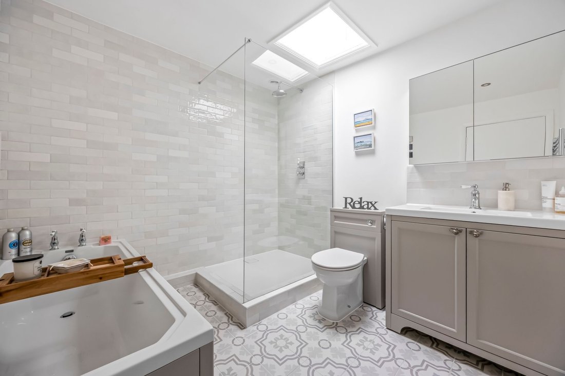 Apartment in Kingsway, Hove, England 3 - 17727991
