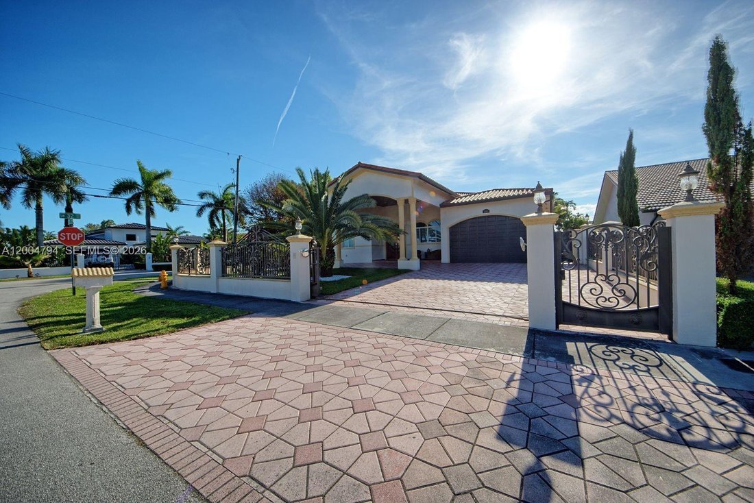 House in Miami, Florida, United States 4 - 17729760
