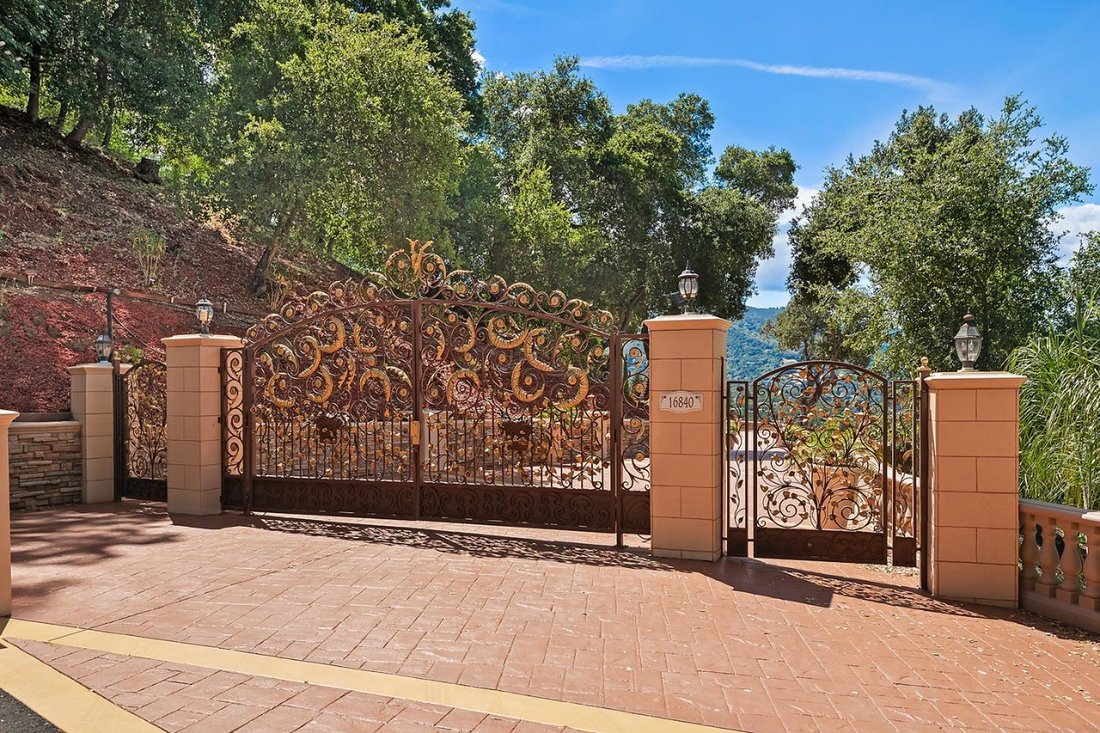 House in Los Gatos, California, United States 3 - 17726677