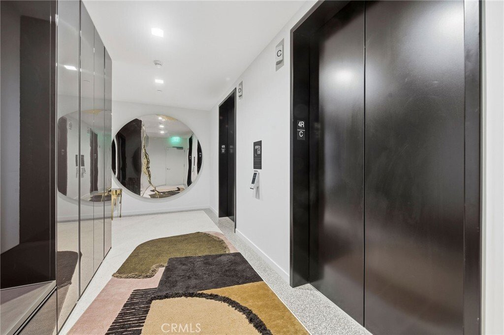 Condo in West Hollywood, California, United States 5 - 17731326