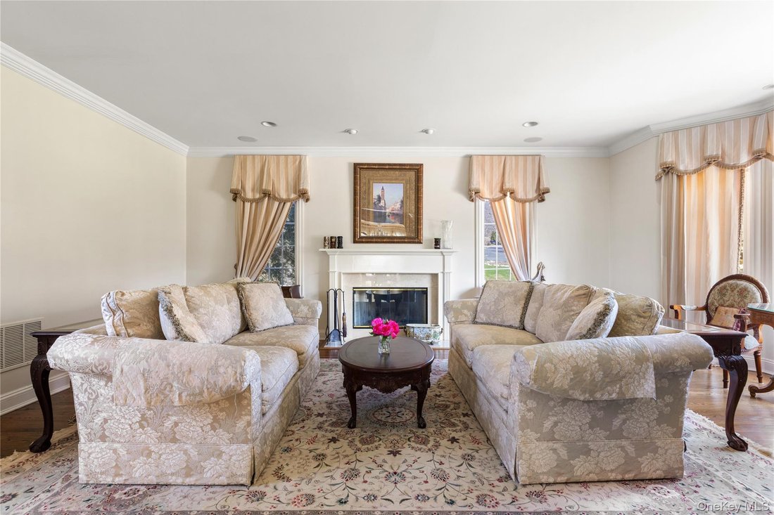 Manhasset, New York, United States 4 - 17728747