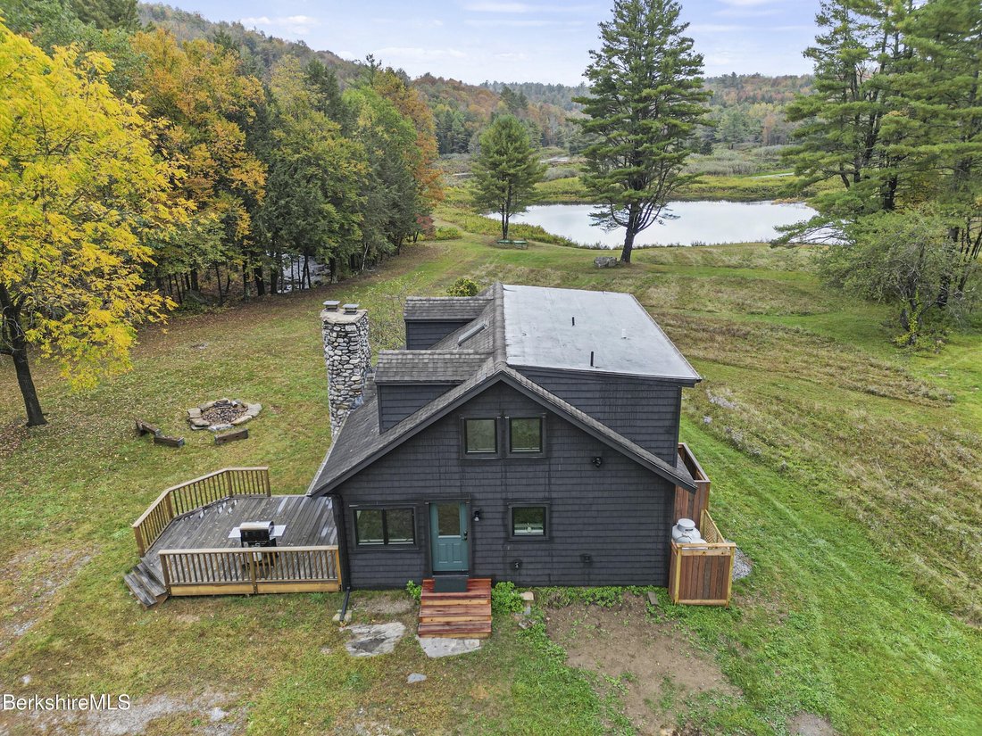 House in Becket, Massachusetts, United States 5 - 17732079