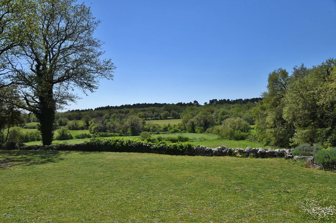 Estate in Uzès, Occitania, France 2 - 17727970