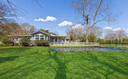 Westhampton Beach, New York, United States 1