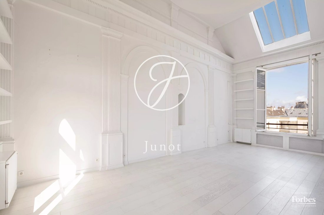 Apartment in Saint Thomas d'Aquin, Paris 7e Arrondissement, Paris 5 - 17646838