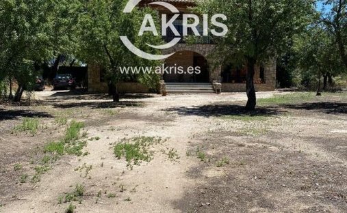 House in Mazarambroz, Castile-La Mancha, Spain 1