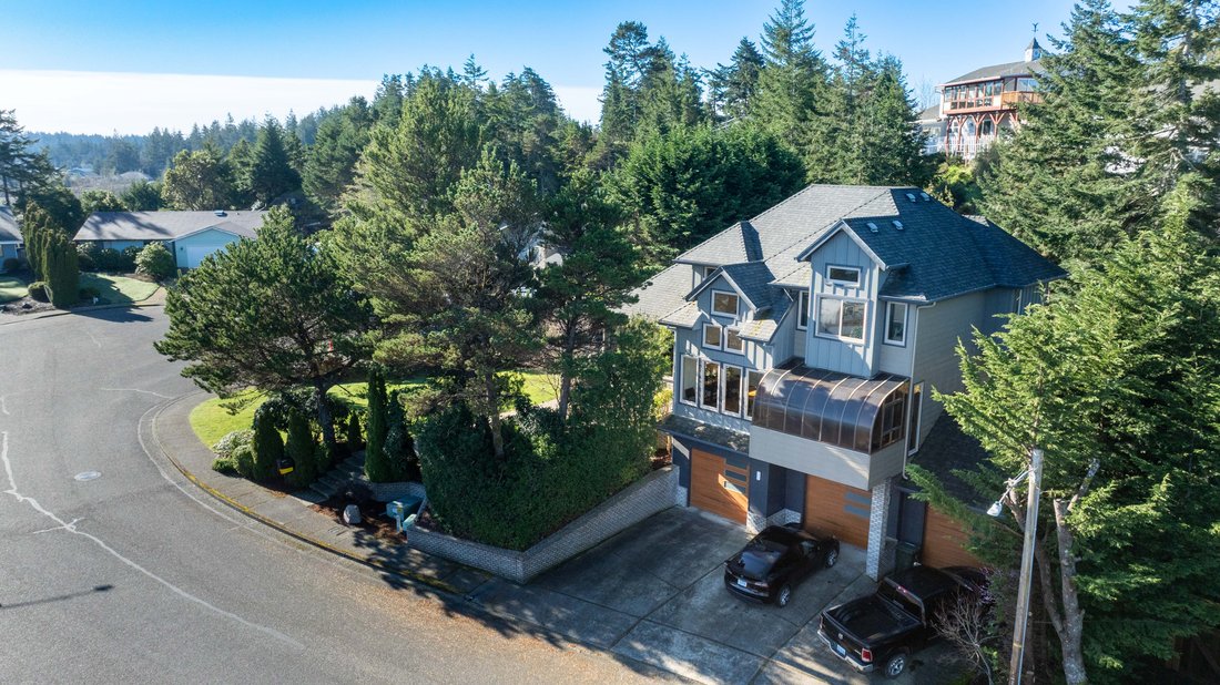 House in North Bend, Oregon, United States 1 - 17728797
