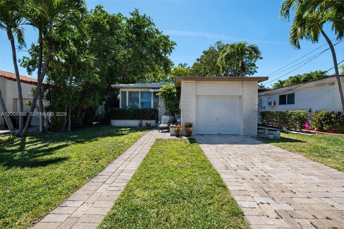 House in Bal Harbour, Florida, United States 4 - 17729793