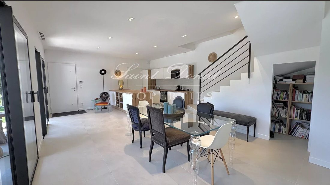 Villa in Nice, Provence-Alpes-Côte d'Azur, France 5 - 17727577