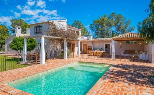 Villa in l'Alfas del Pi, Valencian Community, Spain 1