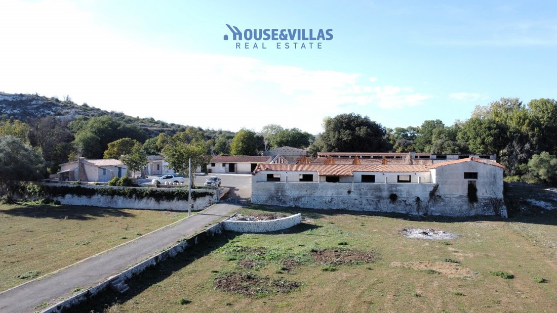 Villa in Noto, Sicily, Italy 5 - 17728411