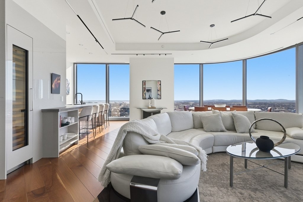 Condo in Boston, Massachusetts, United States 1 - 17381864