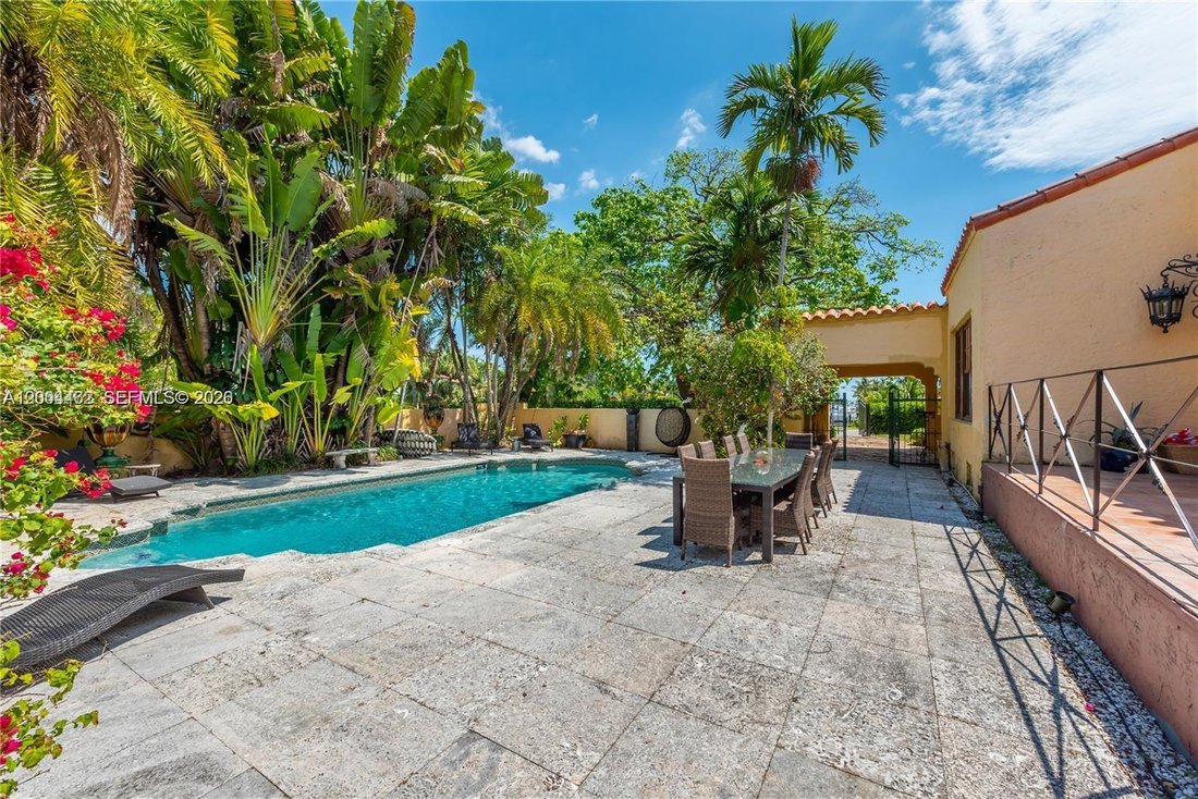 House in Miami, Florida, United States 3 - 17729770