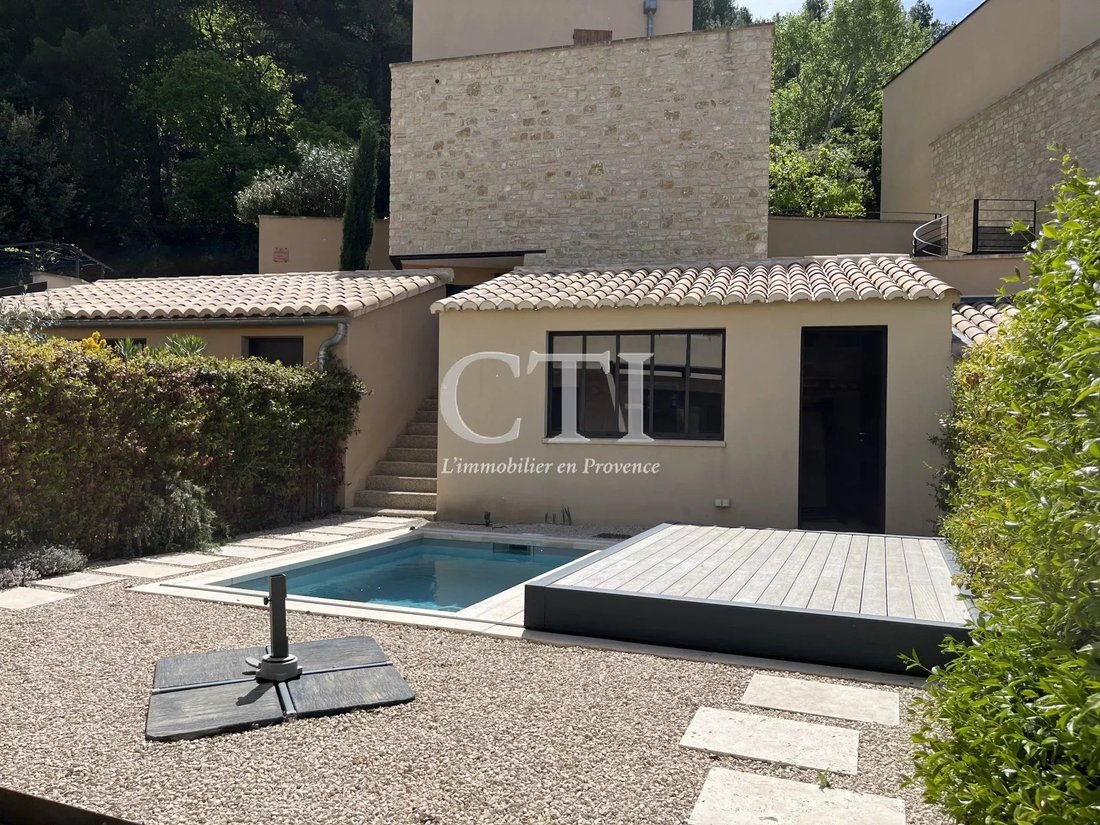 Townhouse in Gigondas, Provence-Alpes-Côte d'Azur, France 2 - 16844595