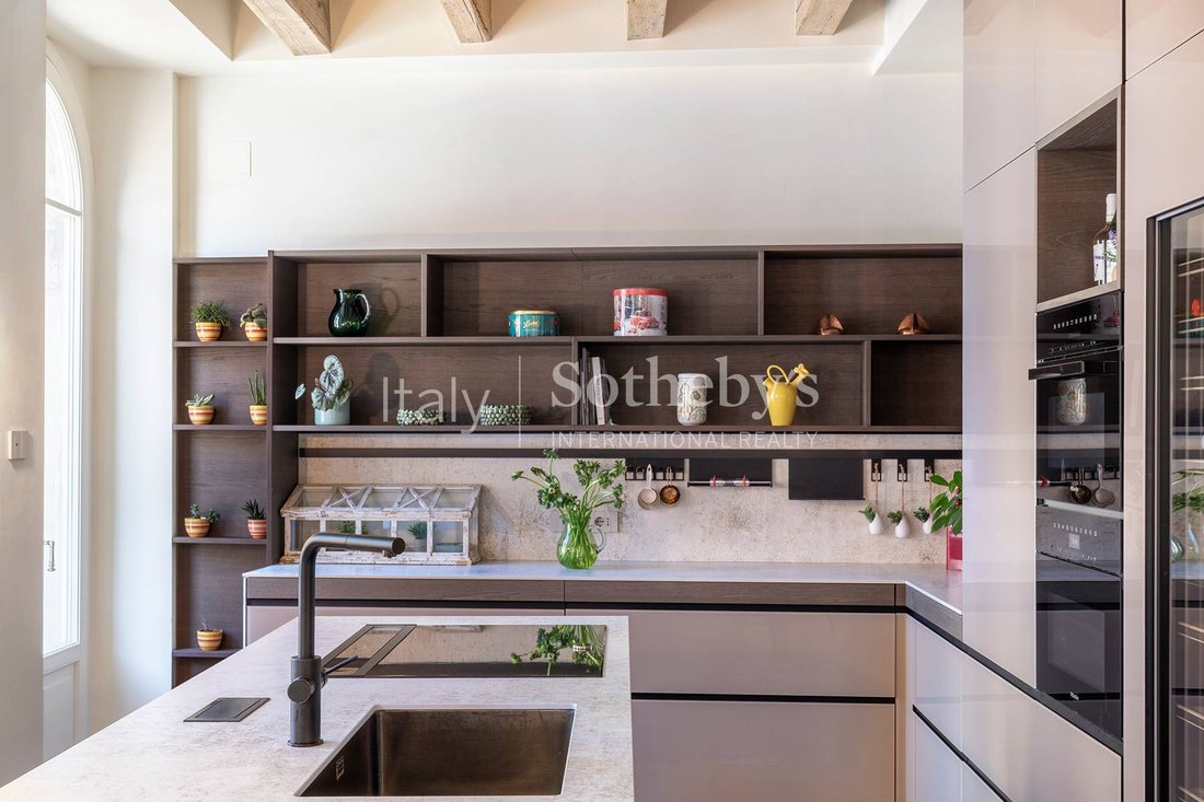 Apartment in Center, Verona, Veneto 5 - 17726318