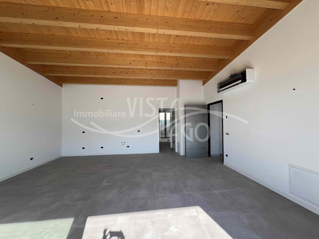 Apartment in Vercana, Lombardy, Italy 2 - 17728356