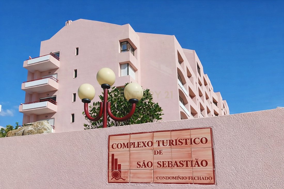 Apartment in Ericeira, Lisbon, Portugal 4 - 17131498