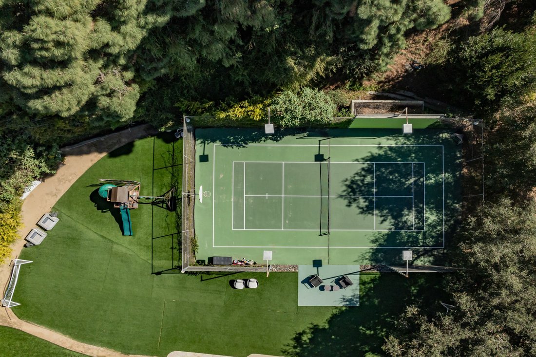 House in Los Angeles, California, United States 3 - 17729124