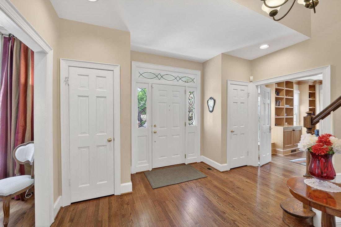 Bethesda, Maryland, United States 4 - 17726328