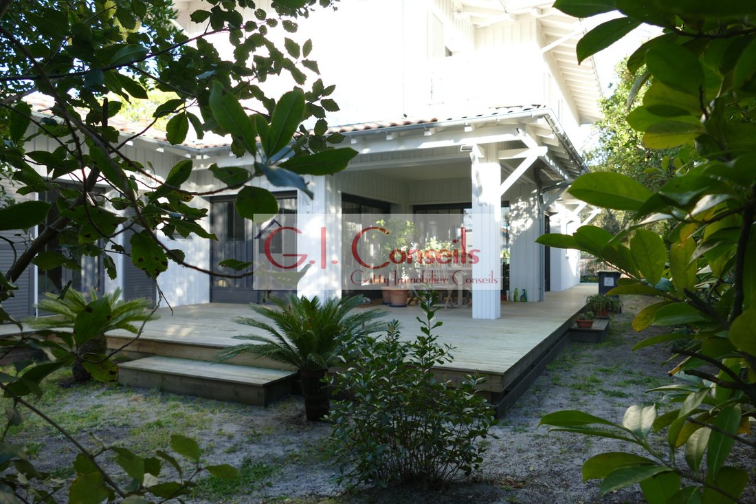 Villa in Nord Est, Andernos-les-Bains, France 2 - 17632456