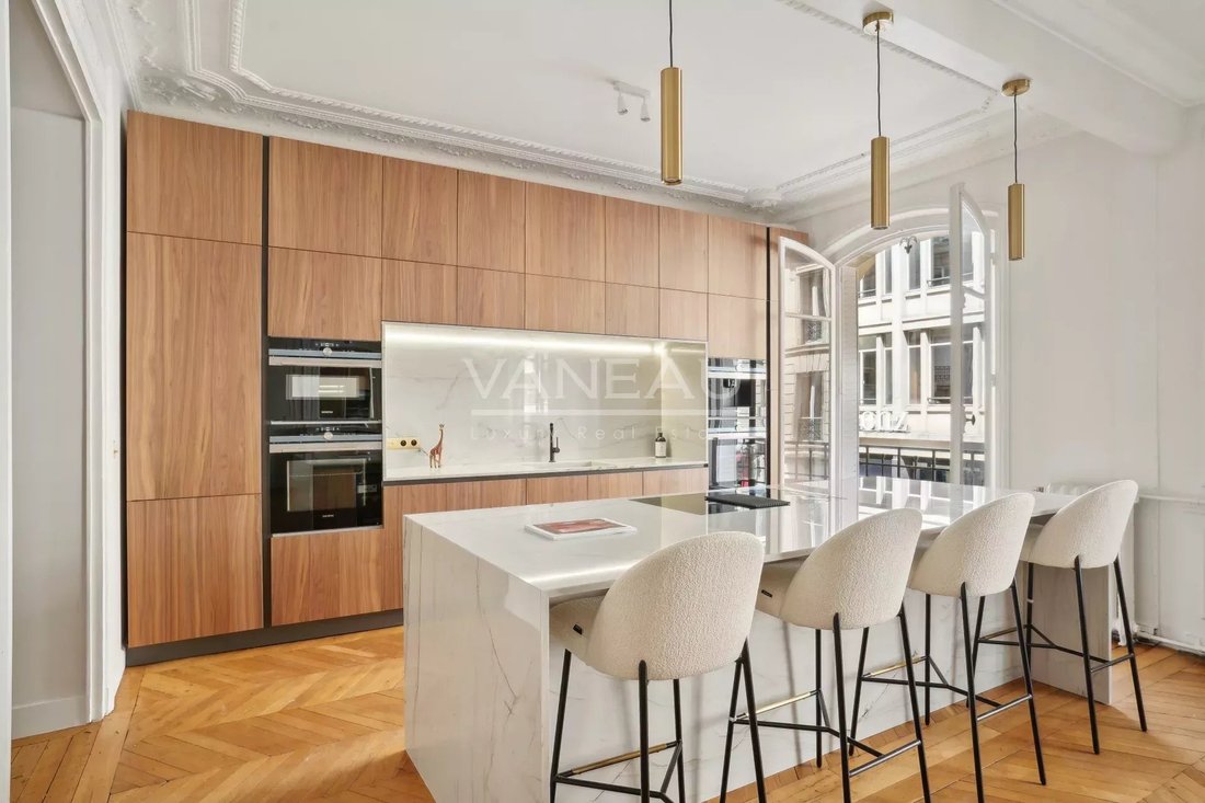 Apartment in Chaillot, Paris 16e Arrondissement, Paris 4 - 17728052