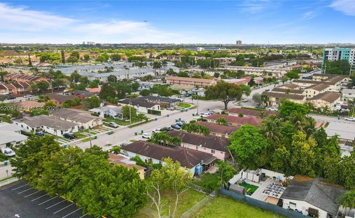 House in Sweetwater, Florida, United States 1
