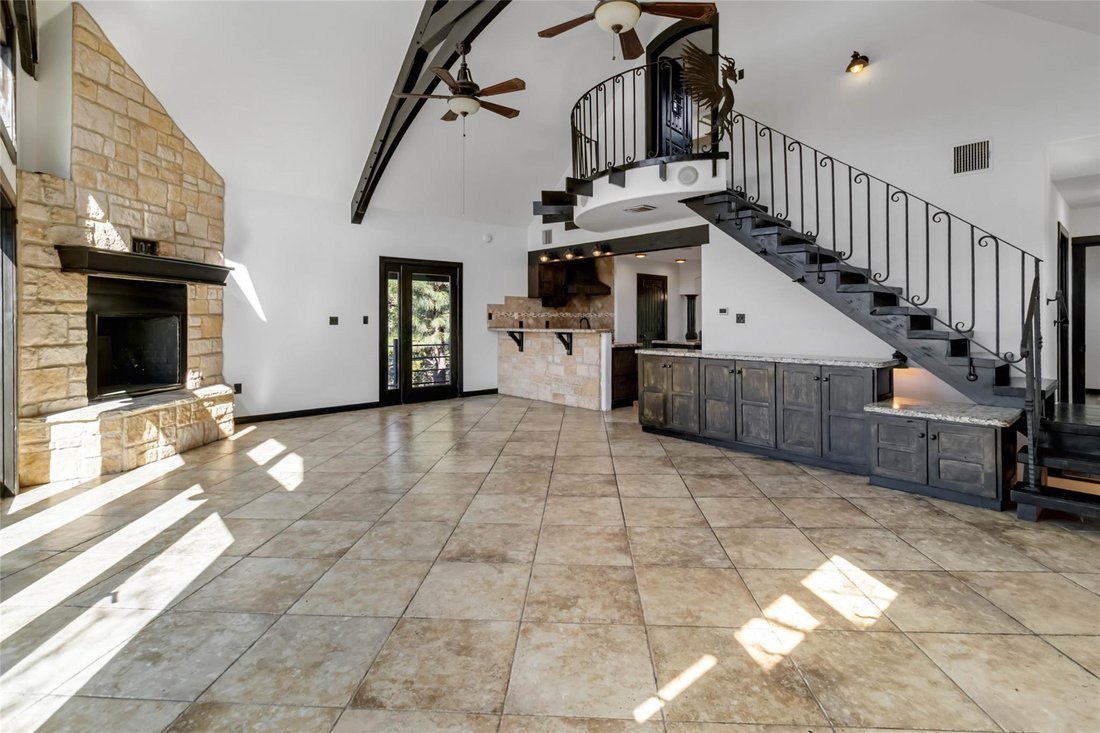 House in Bastrop, Texas, United States 5 - 17729817