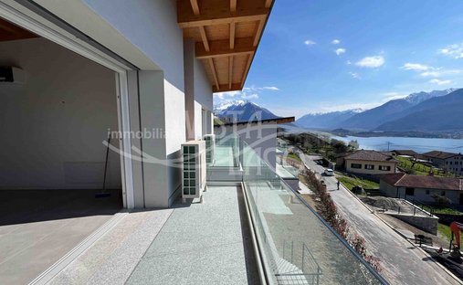 Appartamento a Vercana, Lombardia, Italia 1