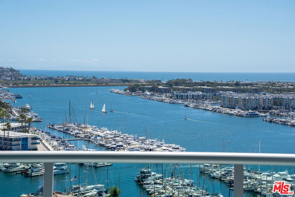 Condo in Marina del Rey, California, United States 5 - 17665352