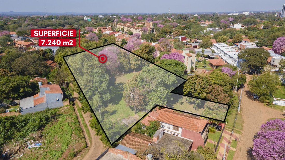 House in San Lorenzo, Central Department, Paraguay 1 - 17728553